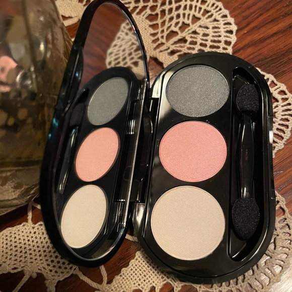 Merle Norman Eye Shadow Mirror Compact Trio; Ice, Rosewater, Silver Dollar; New - Picture 9 of 11